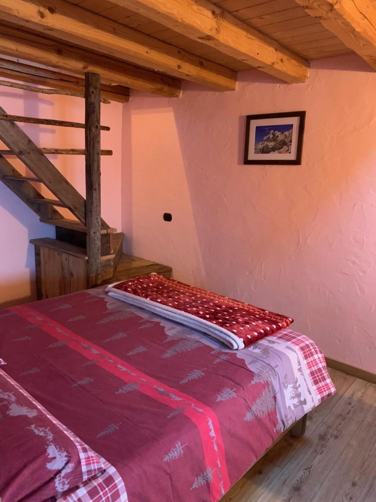 La Ferme Du Grand Paradis Cogne Quarto foto