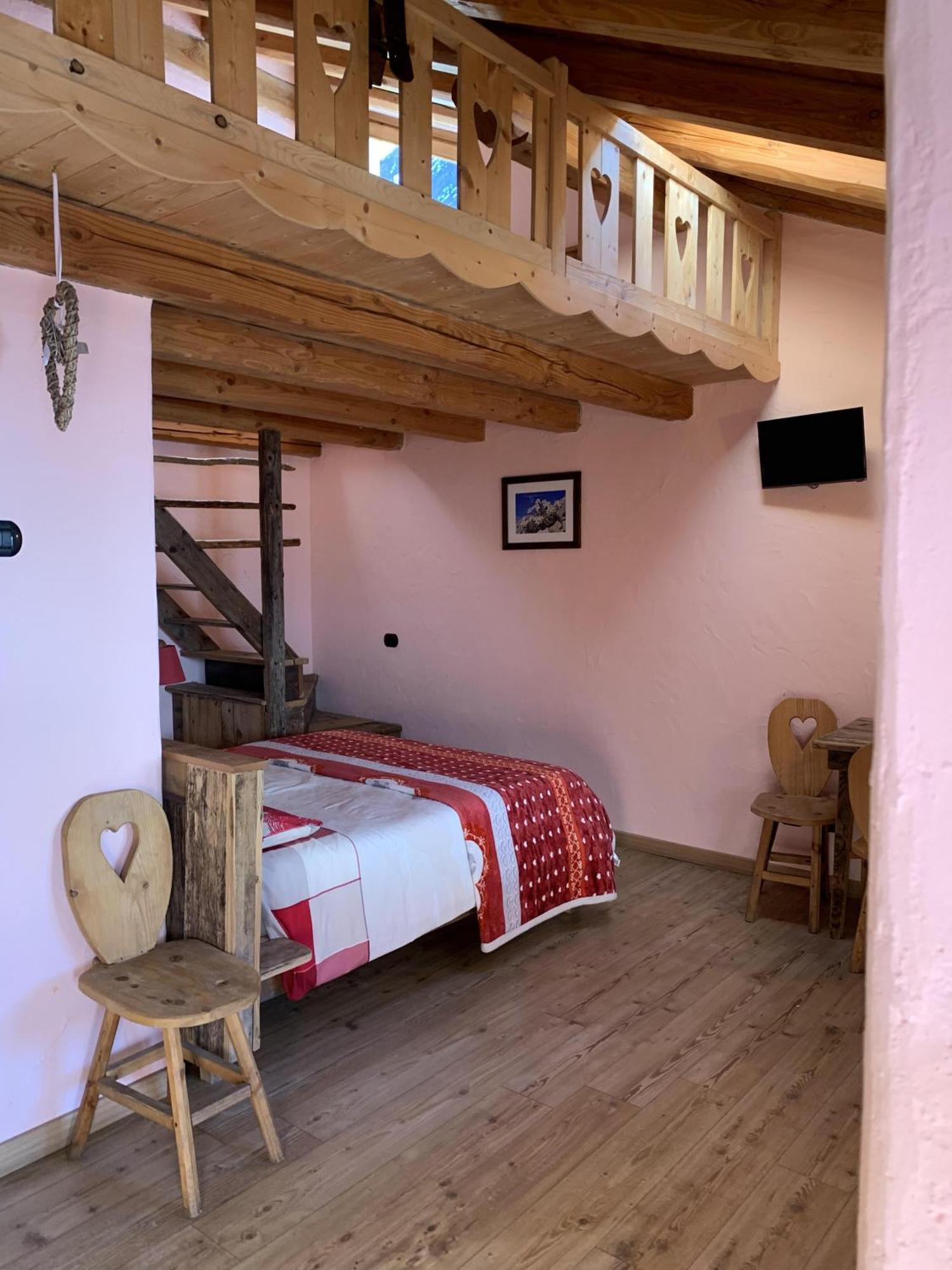 La Ferme Du Grand Paradis Cogne Quarto foto